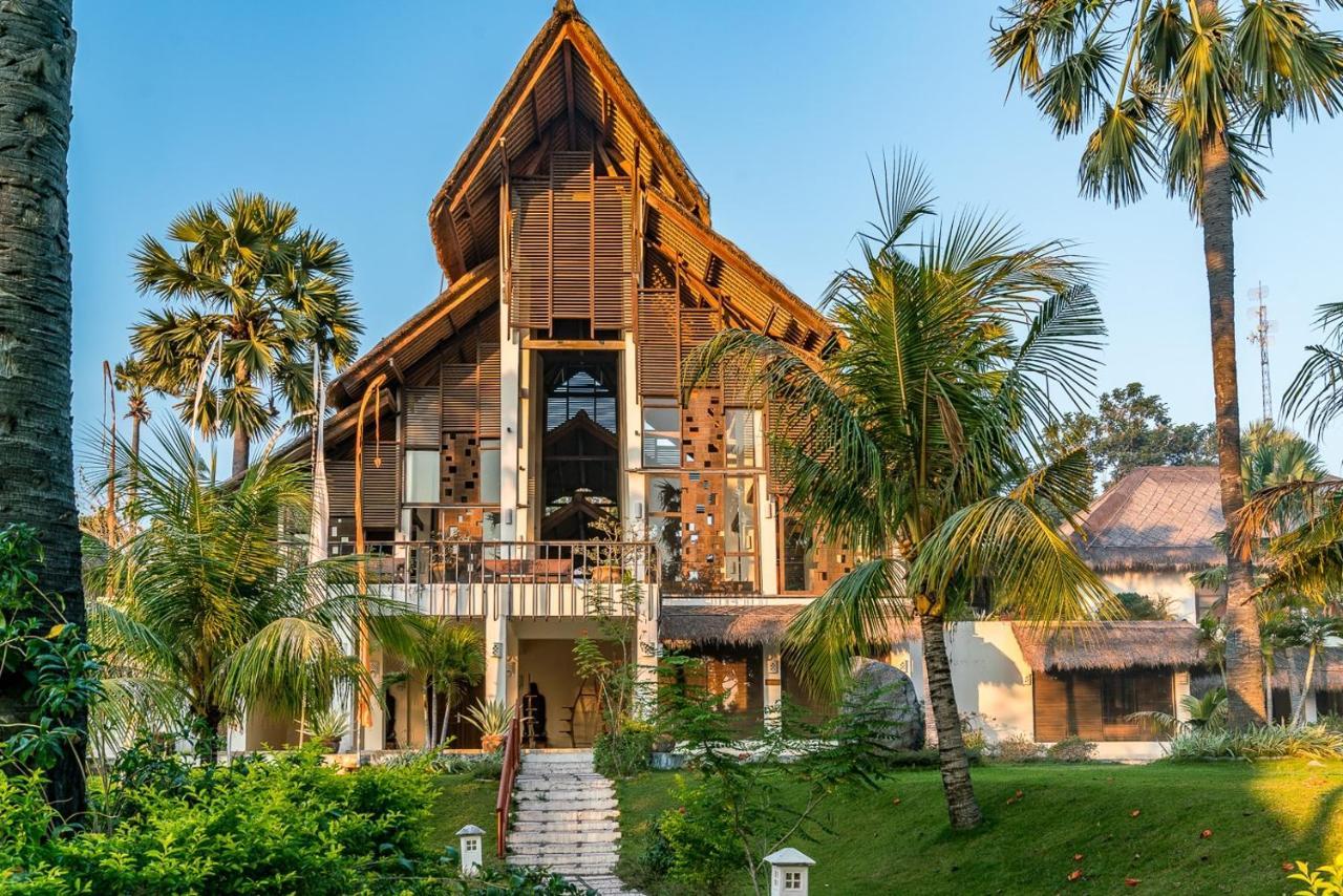 Siddhartha Oceanfront Resort & Spa Bali Кубу Екстериор снимка