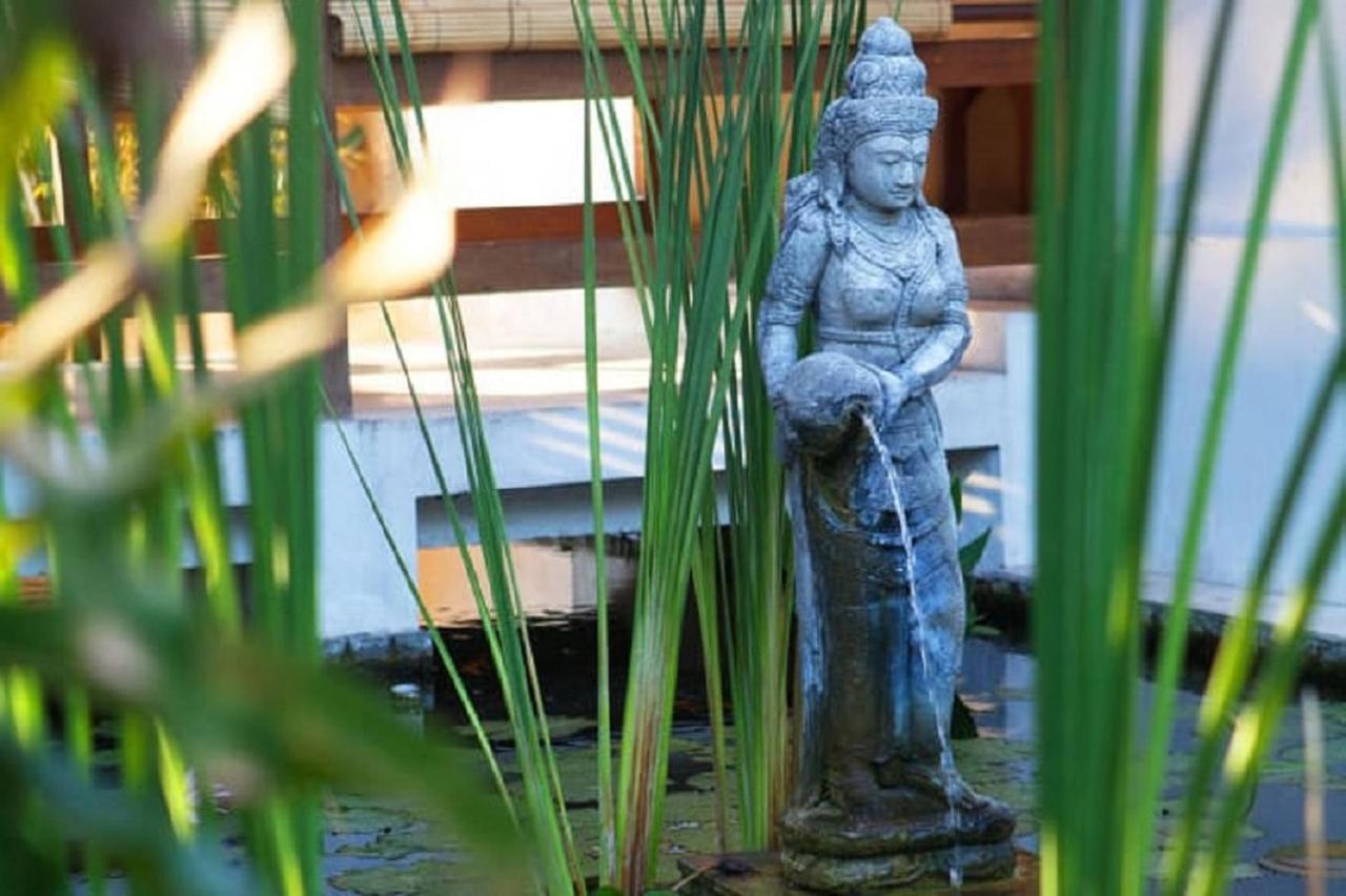 Siddhartha Oceanfront Resort & Spa Bali Кубу Екстериор снимка