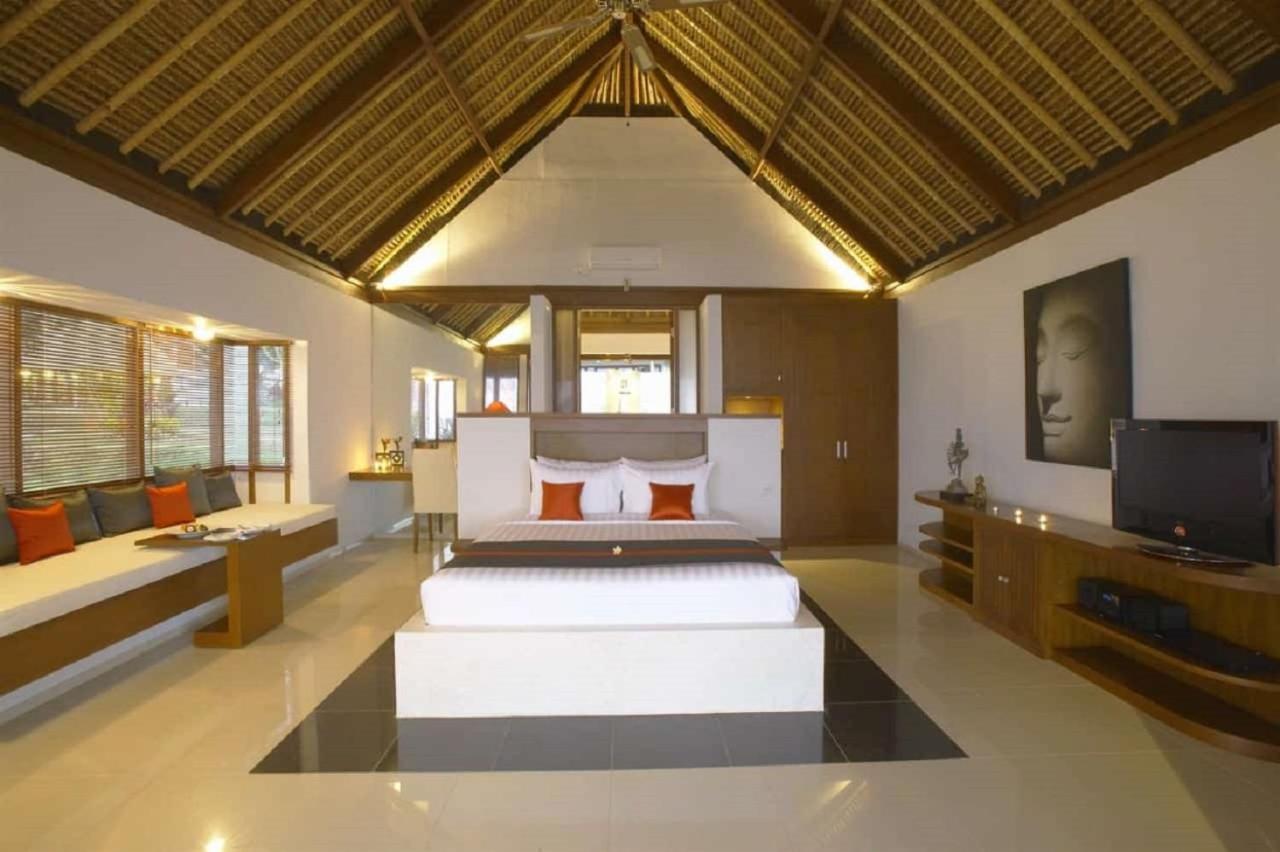 Siddhartha Oceanfront Resort & Spa Bali Кубу Екстериор снимка