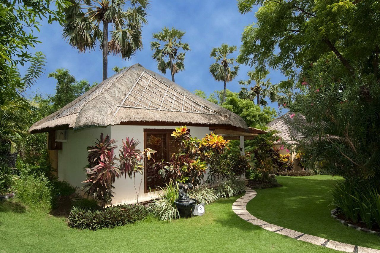 Siddhartha Oceanfront Resort & Spa Bali Кубу Екстериор снимка